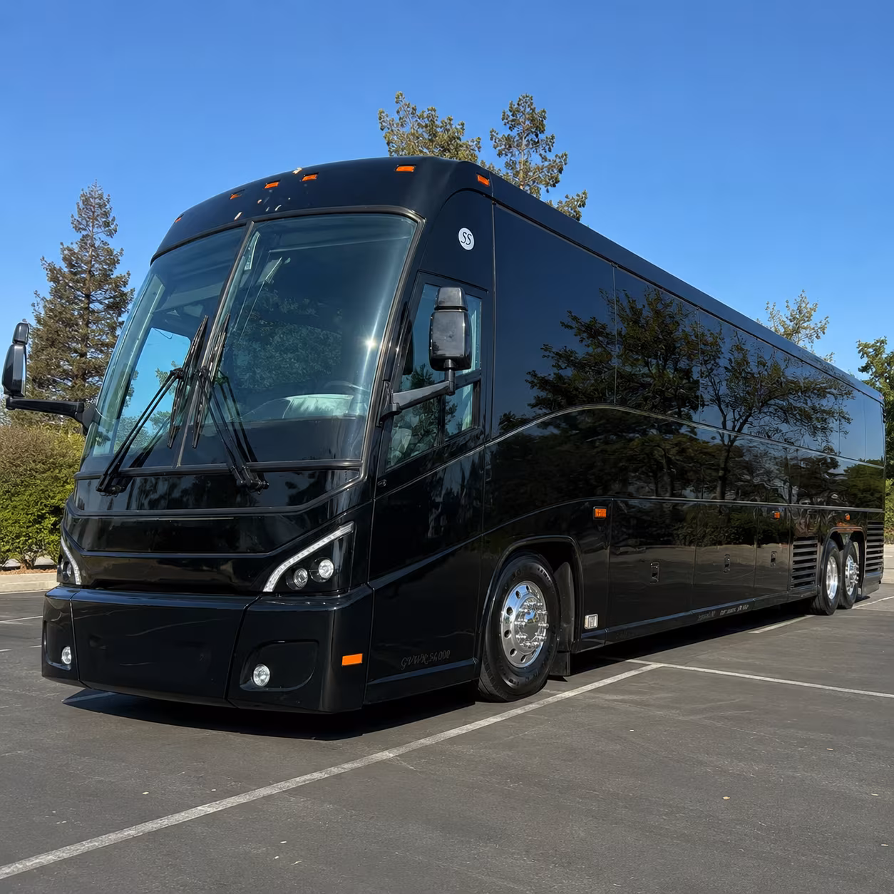 charter buses for umd and css college athletics across duluth