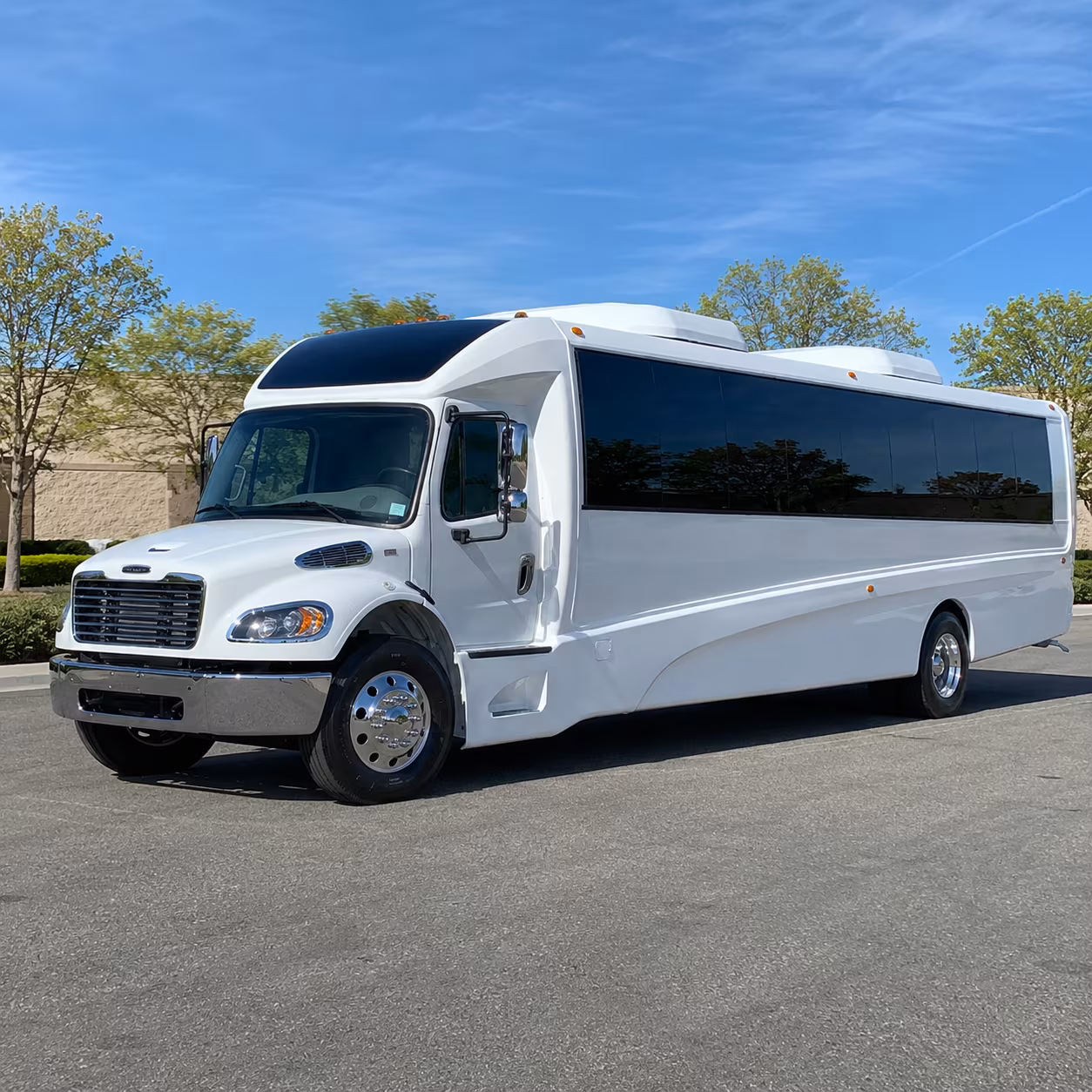 duluth 25 passenger minibus