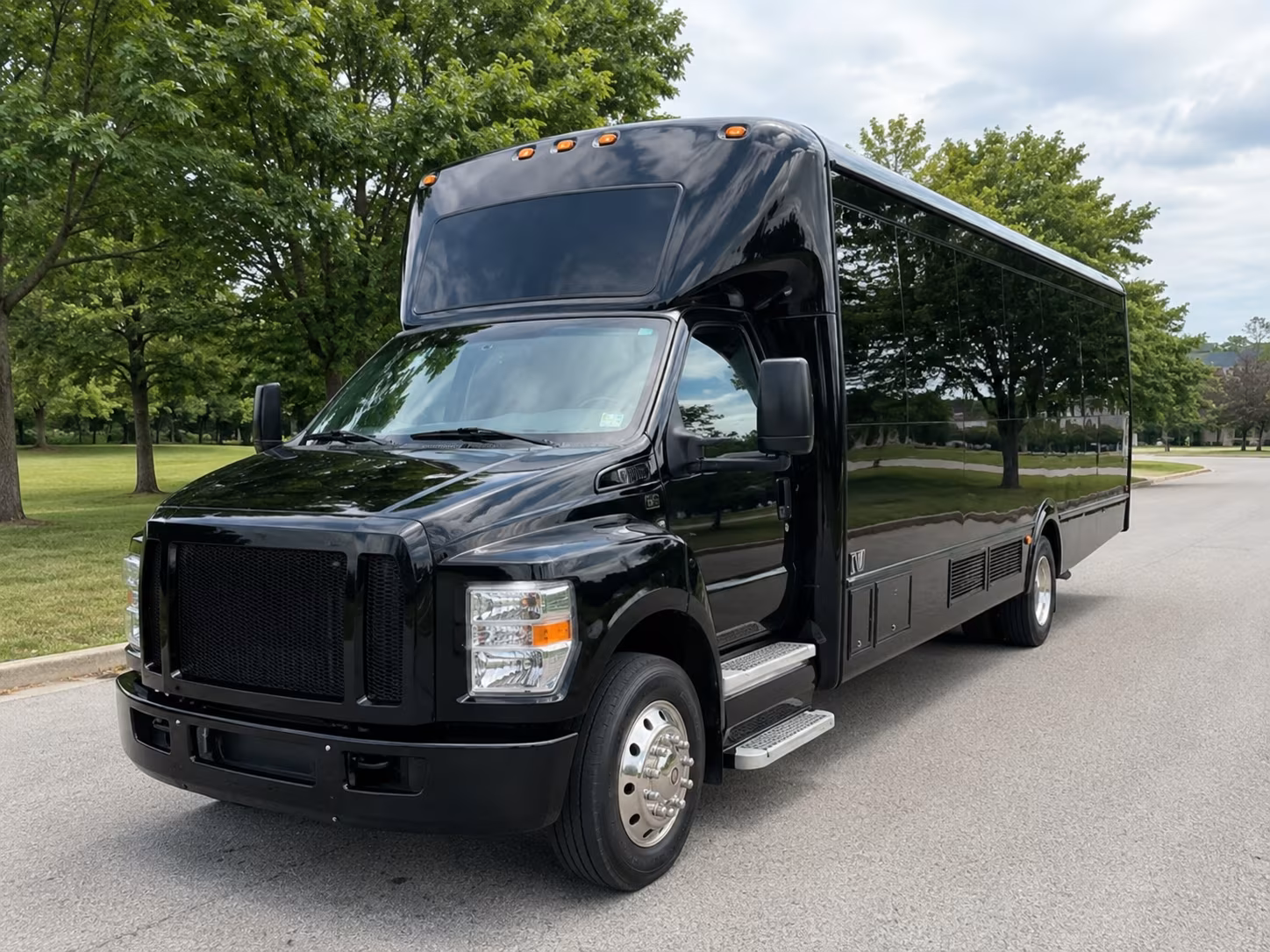 duluth party bus