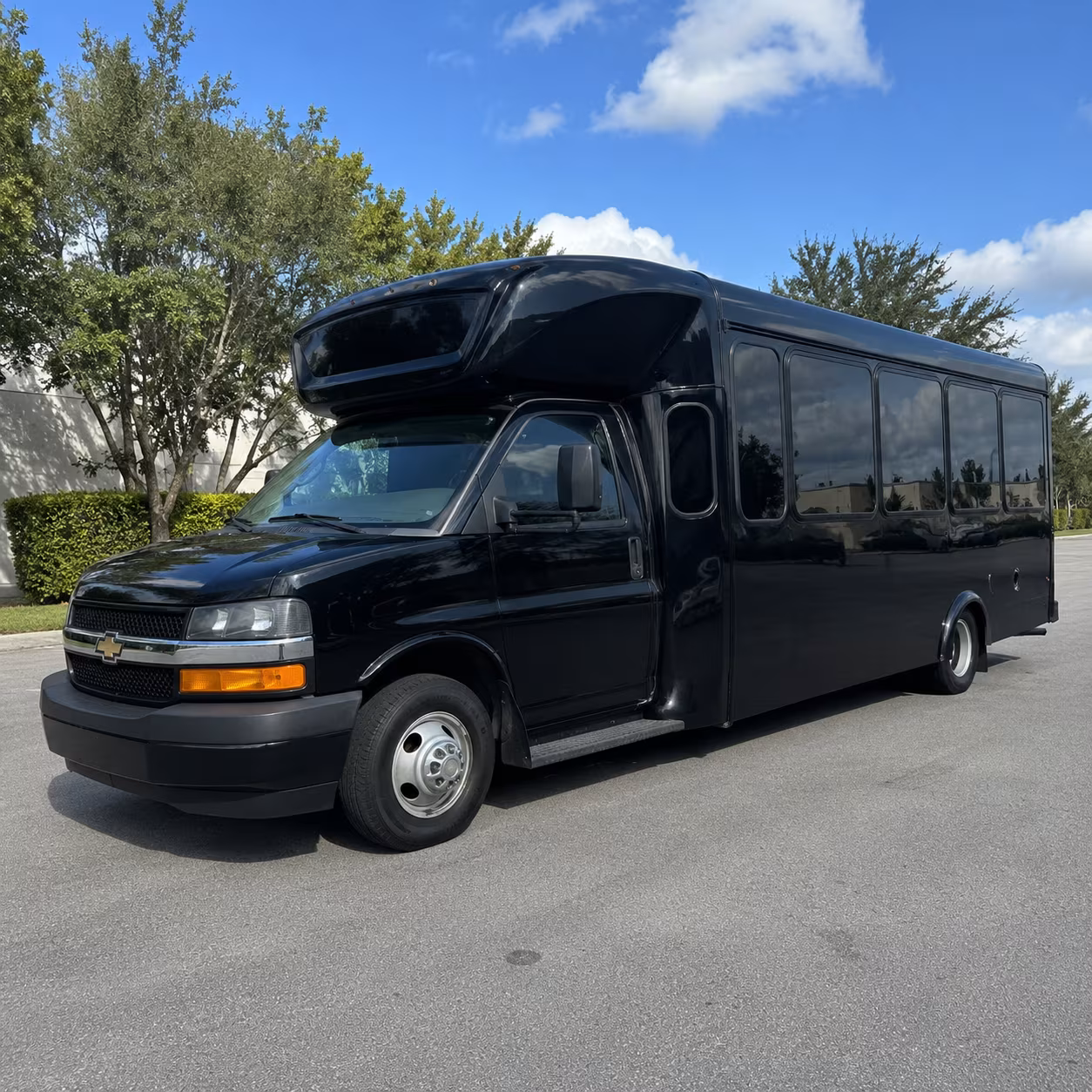 duluth prom party bus rental
