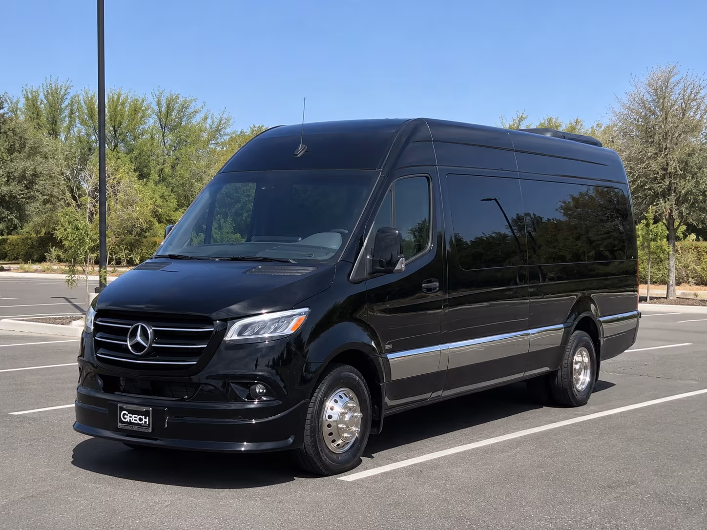 duluth sprinter van with driver
