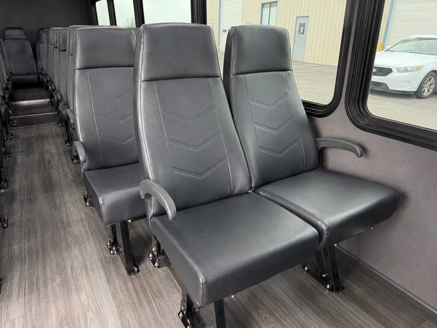 minibus rentals for small duluth wedding parties and vip transfers