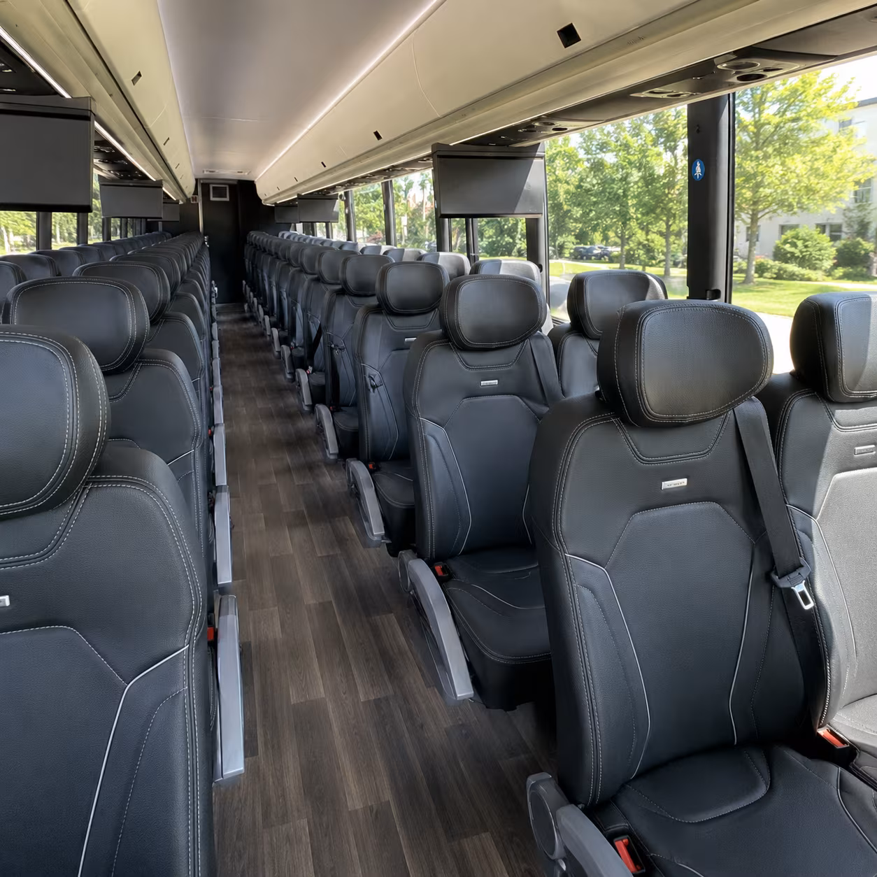 overnight and multi day bus rentals for duluth corporate groups and conferences