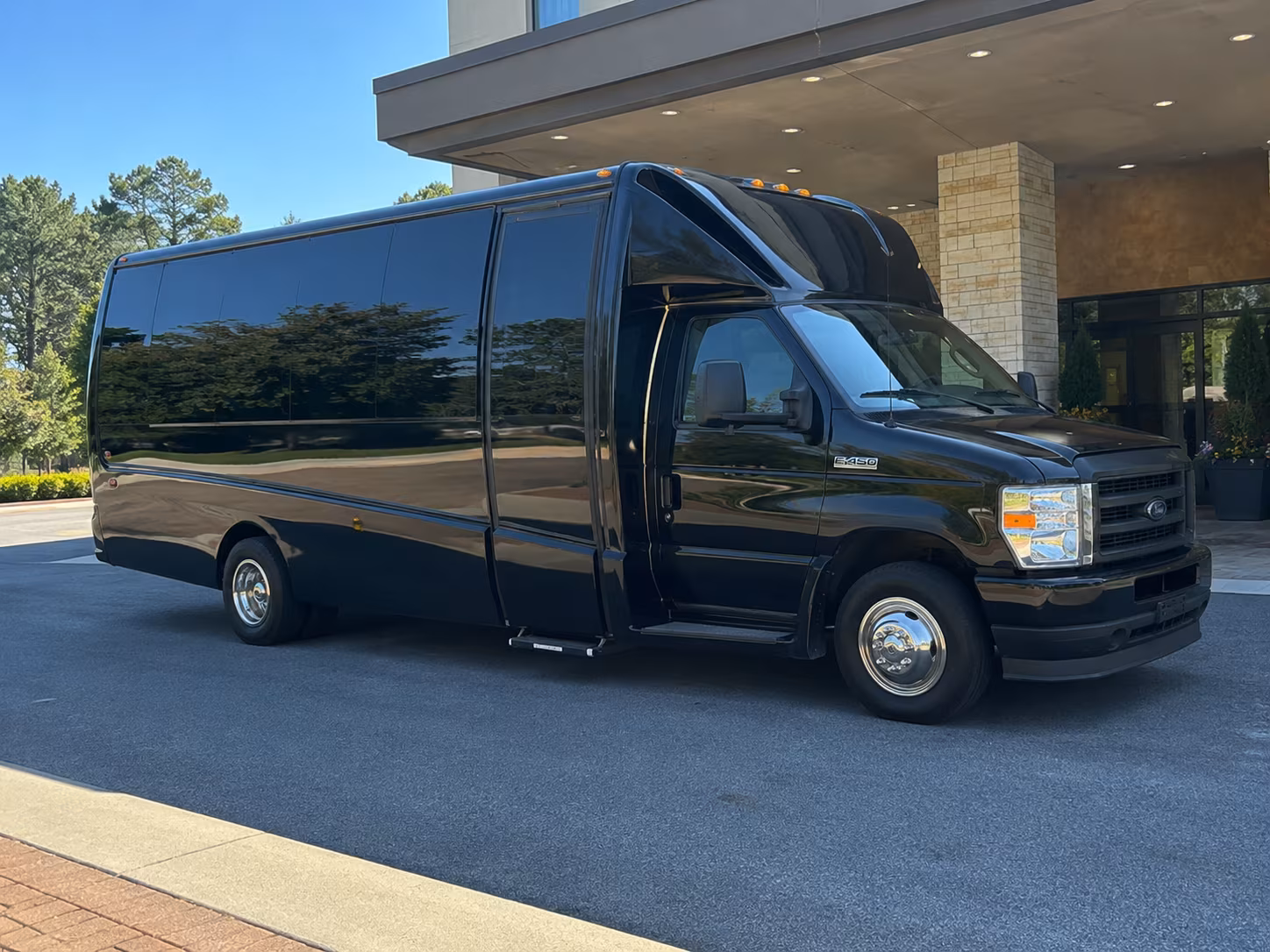 transportation buses for bands performers and touring groups in duluth