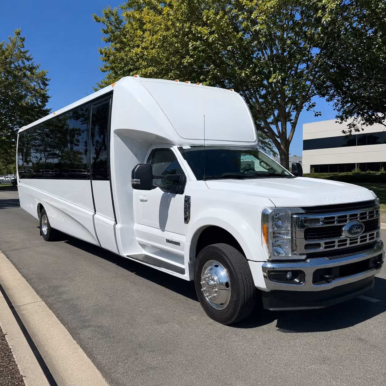 wedding and rehearsal dinner buses in duluth